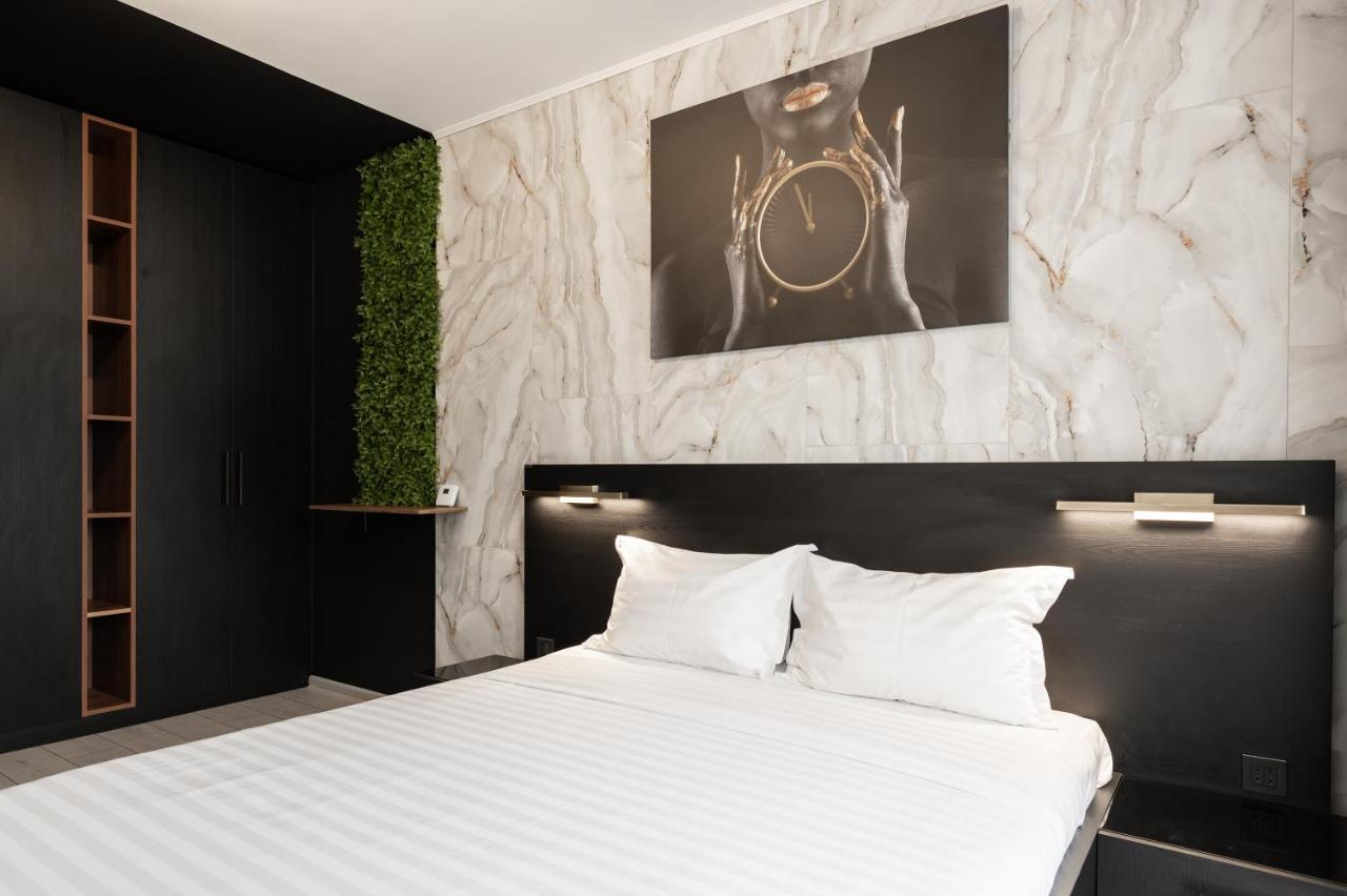 Milano Studio With Terrace And Panoramic View Brasov Exterior photo